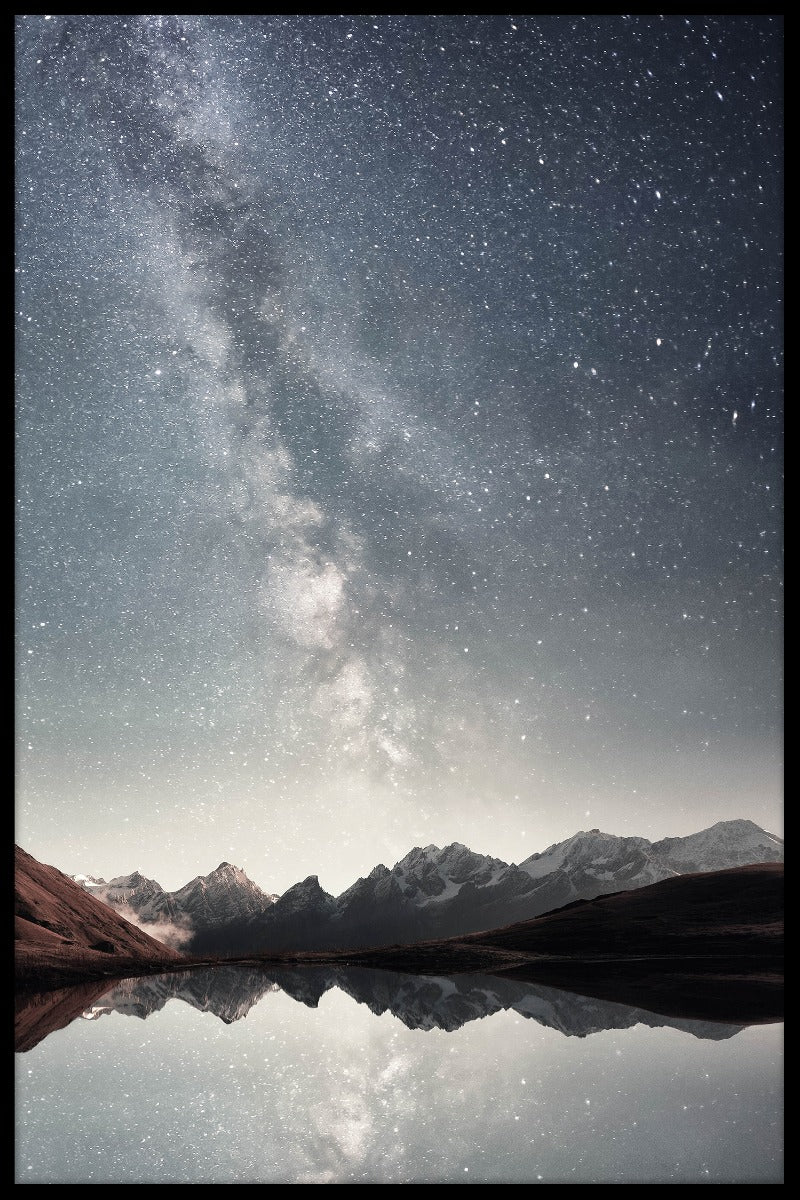 Stjärnhimmel över sjön poster